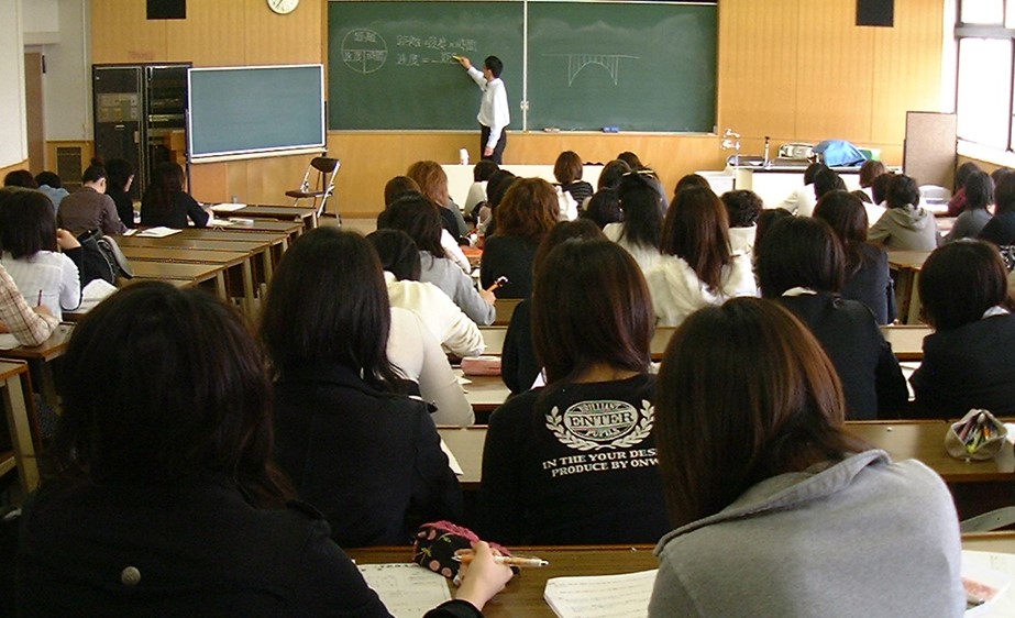 SPI対策予備校
アフロ松田
松田佳久
大阪夕陽丘学園短期大学